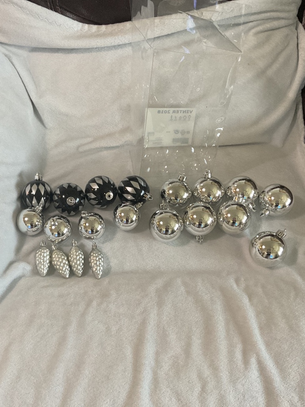 Christmas ball ornaments 20 pieces